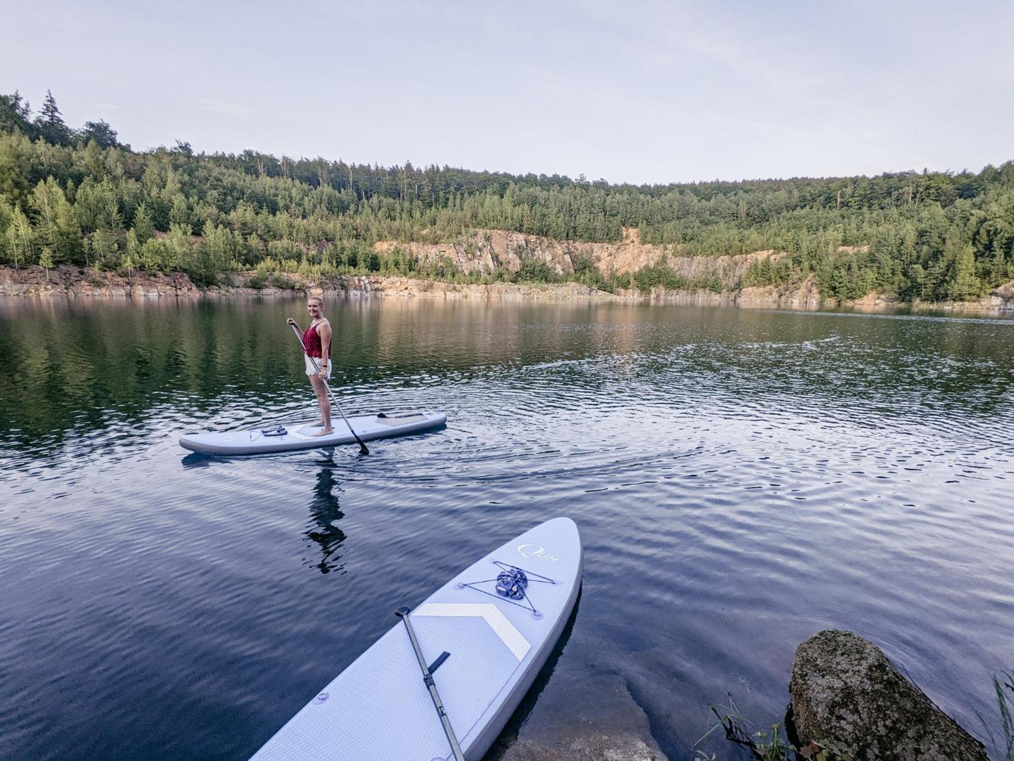 Famzi - Urlaubsmagie - Familienwohnung Mit Gemeinschaftsgarten, -Sauna & -Pool Sebnitz Exteriör bild