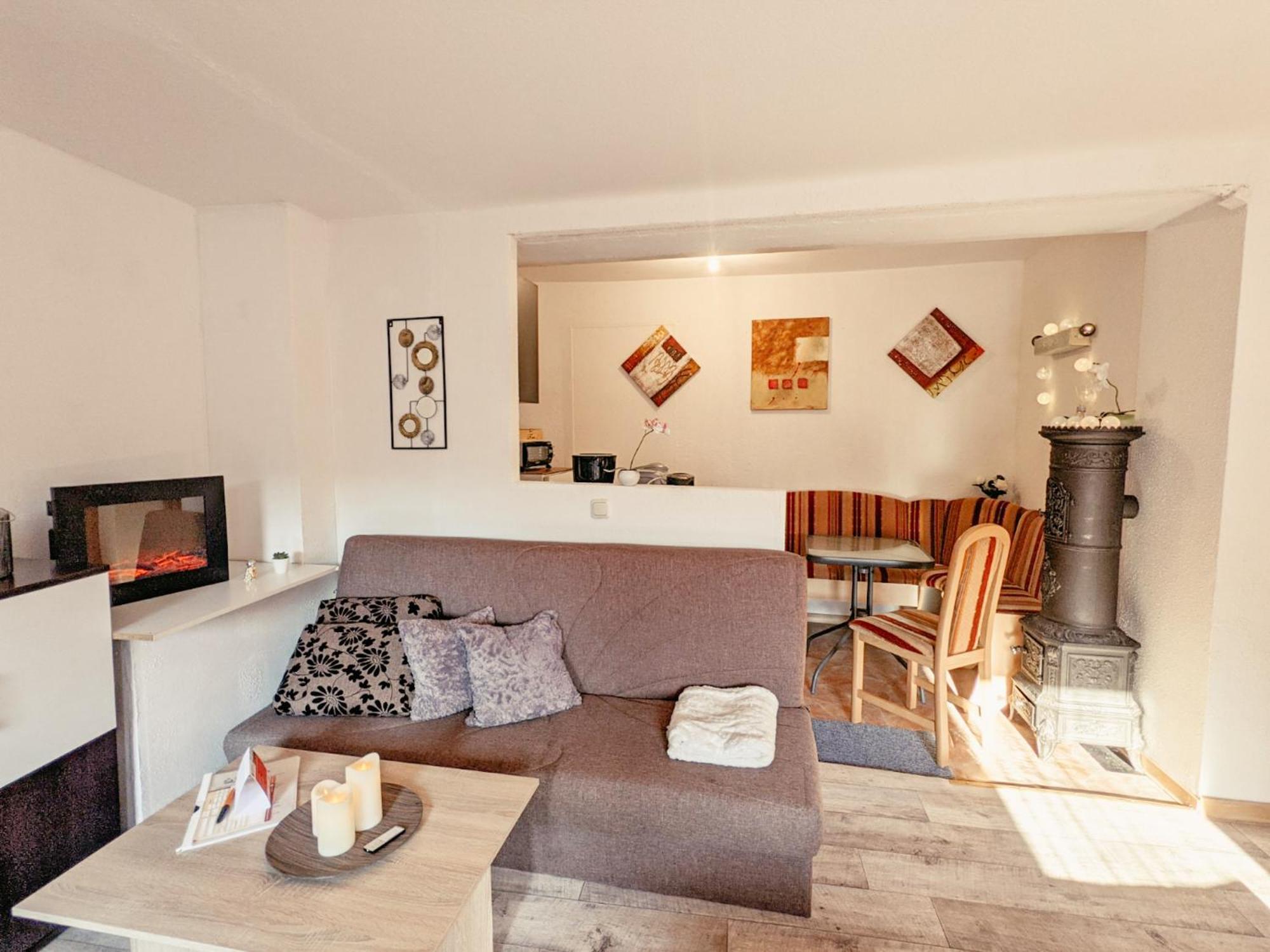 Famzi - Urlaubsmagie - Familienwohnung Mit Gemeinschaftsgarten, -Sauna & -Pool Sebnitz Exteriör bild
