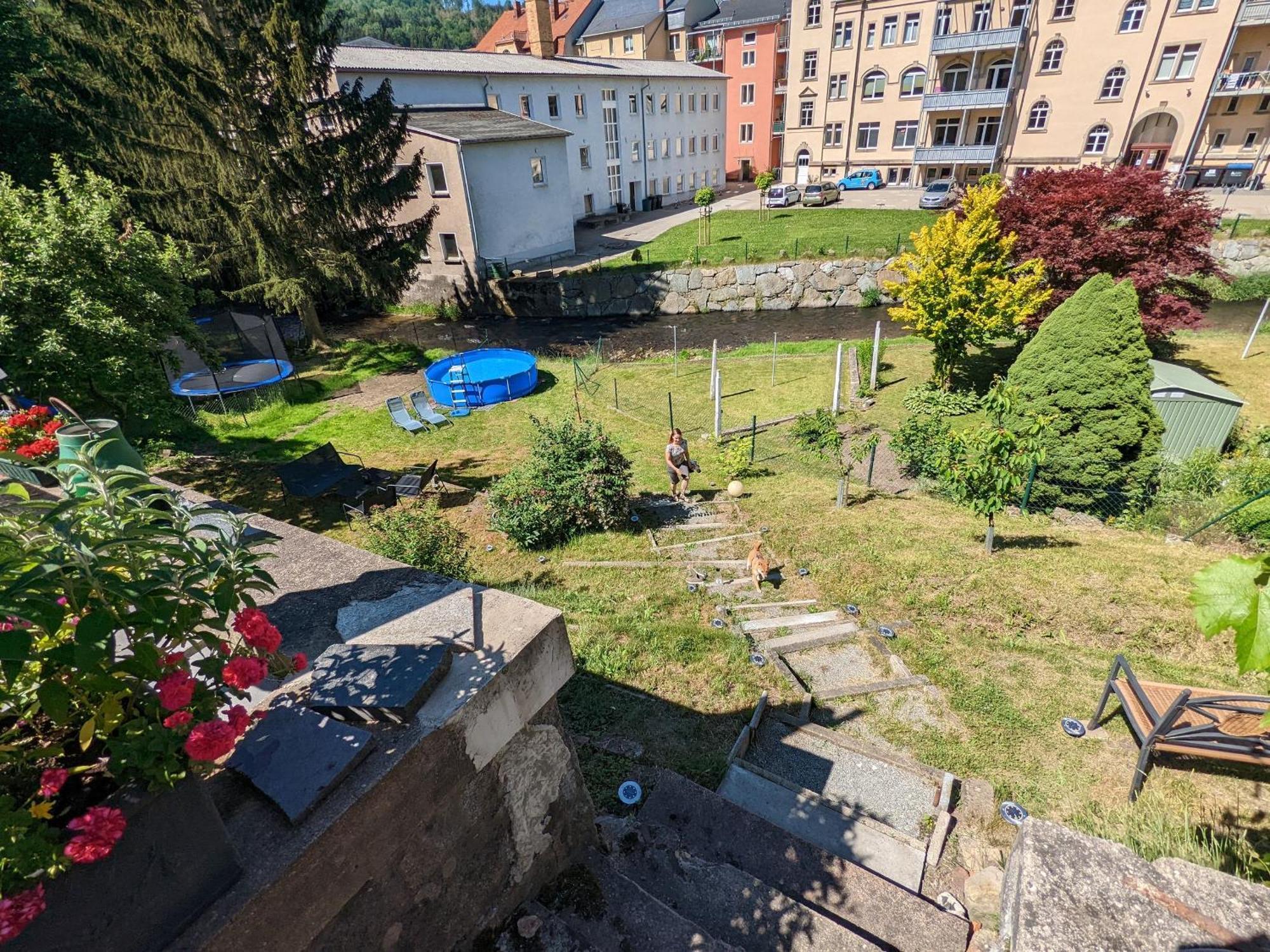 Famzi - Urlaubsmagie - Familienwohnung Mit Gemeinschaftsgarten, -Sauna & -Pool Sebnitz Exteriör bild