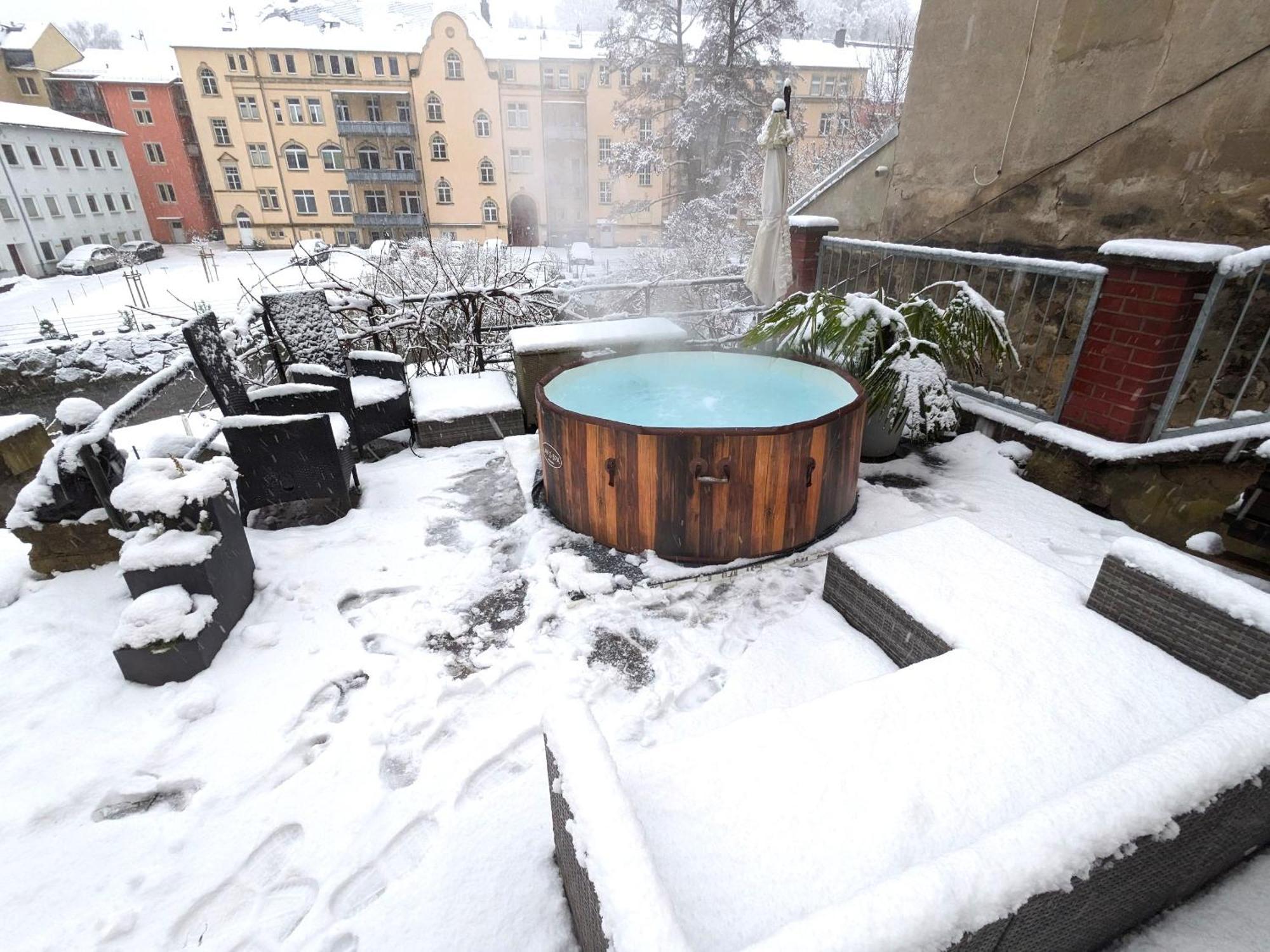 Famzi - Urlaubsmagie - Familienwohnung Mit Gemeinschaftsgarten, -Sauna & -Pool Sebnitz Exteriör bild